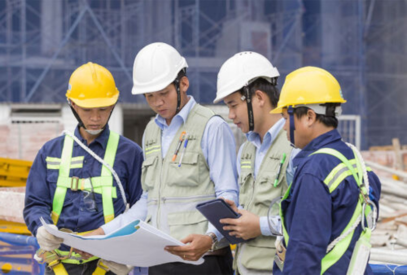 An toàn là trên hết - bắt đầu từ chiếc áo bạn mặc.